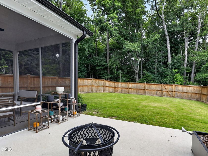 Welcome to 144 Orchard Peach Road, where comfort, convenience - photo 32