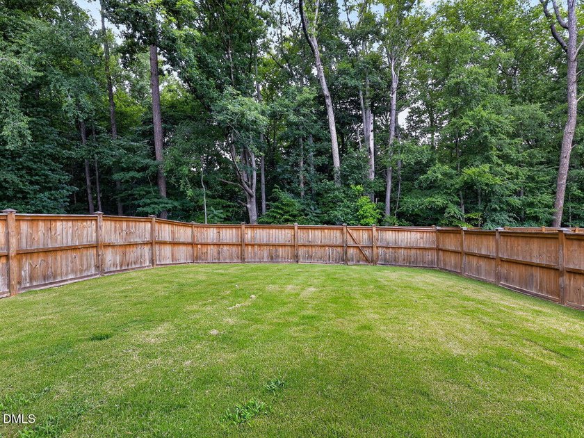 Welcome to 144 Orchard Peach Road, where comfort, convenience - photo 33