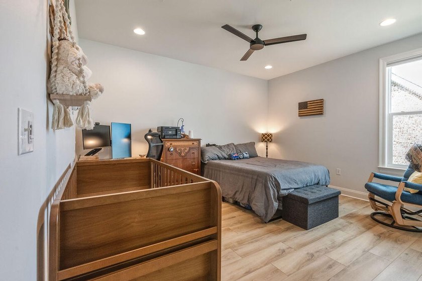 Located in beautiful Valparaiso, Florida -- a charming home - photo 35