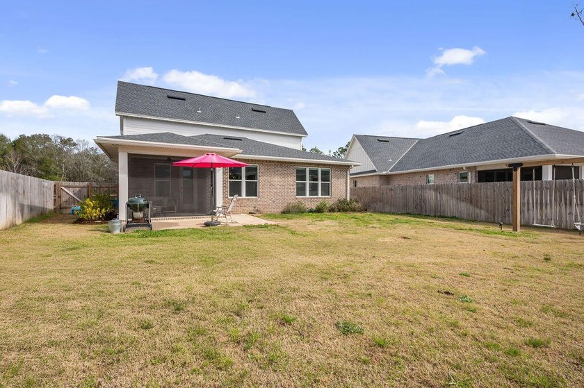 Located in beautiful Valparaiso, Florida -- a charming home - photo 43