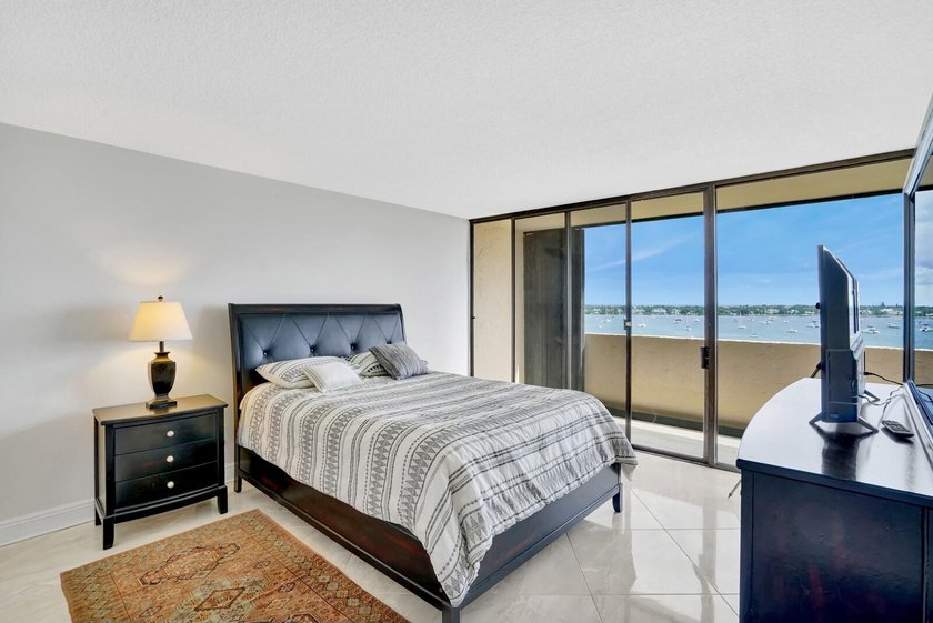 SPECTACULAR views from this amazing unit in a community that - photo 11
