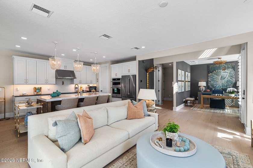 Come fall in love with this EXCLUSIVE, impeccably upgraded Lark - photo 12