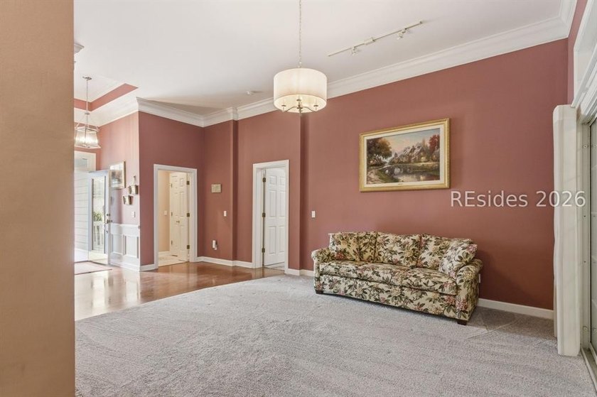 Nestled on a quiet cul-de-sac in the highly desirable community - photo 11