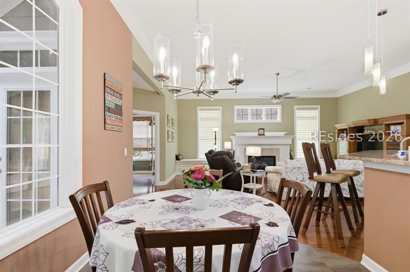 Nestled on a quiet cul-de-sac in the highly desirable community - photo 17