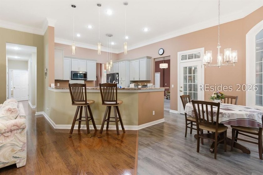 Nestled on a quiet cul-de-sac in the highly desirable community - photo 20