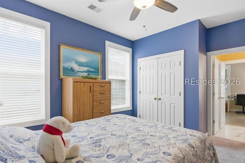 Nestled on a quiet cul-de-sac in the highly desirable community - photo 28