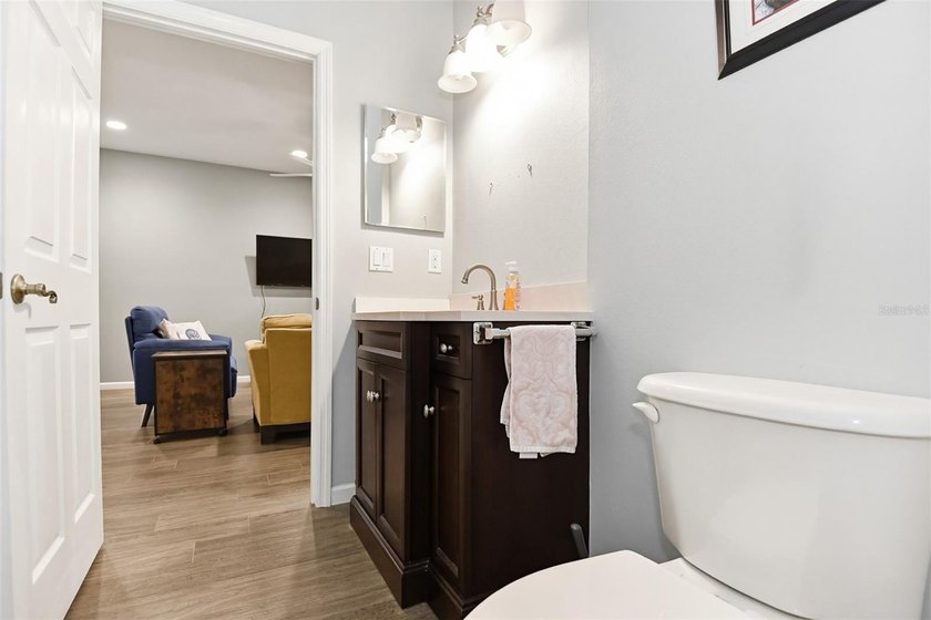 Welcome to this beautifully maintained 3-bedroom, 2-bathroom - photo 29