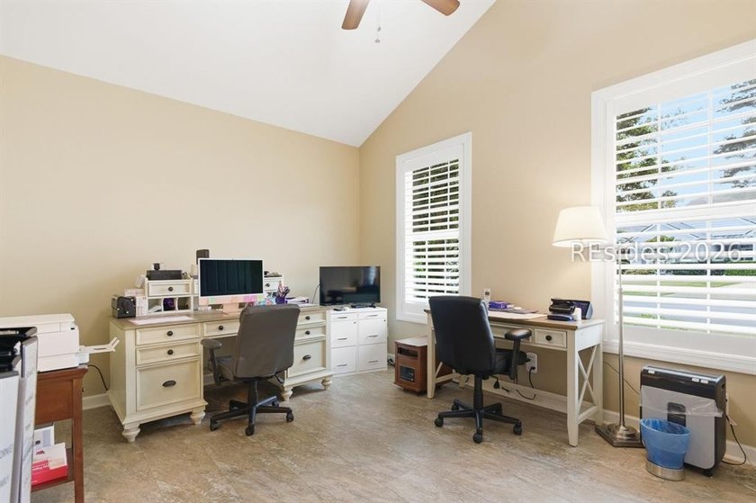 Nestled on a quiet cul-de-sac in the highly desirable community - photo 31