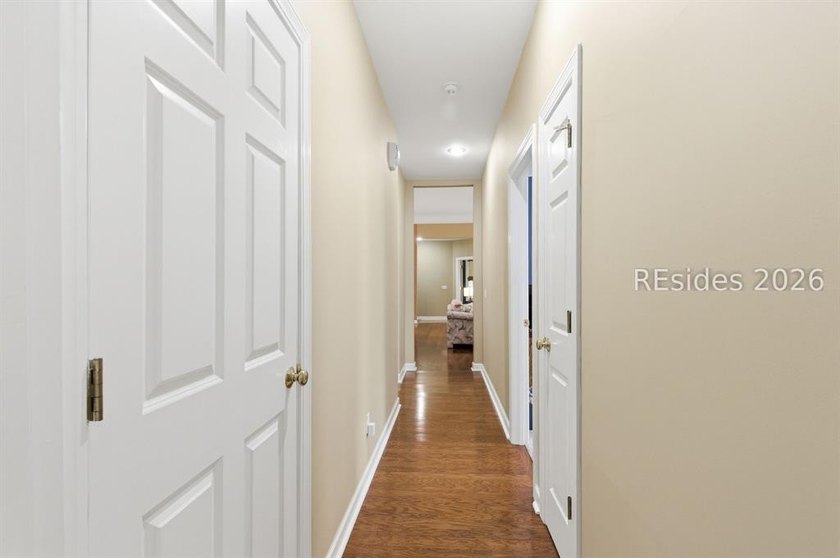 Nestled on a quiet cul-de-sac in the highly desirable community - photo 33