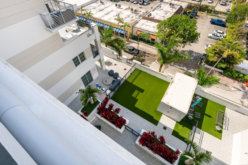 Rarely available South facing 2 bedroom with 2 baths that has - photo 16