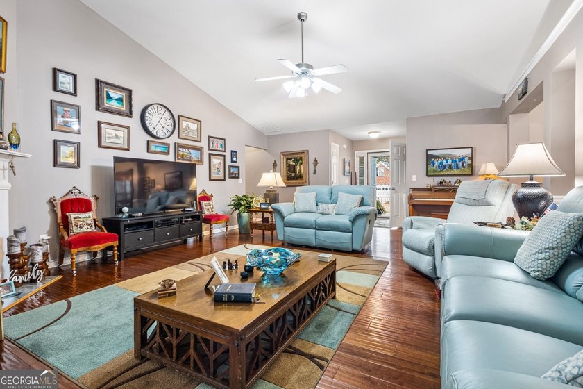 Welcome to a rare ranch-on-a-finished-basement retreat nestled - photo 4