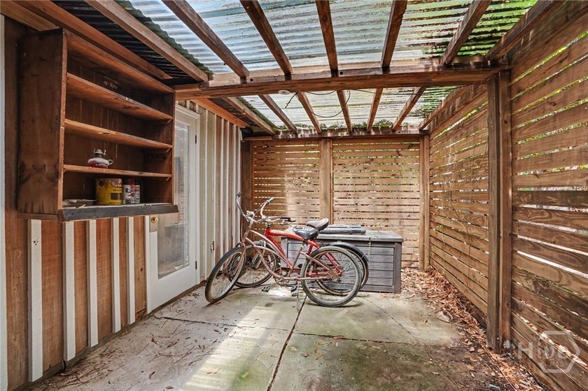 Welcome to 2 Senauki Lane - a beautifully updated, light-filled - photo 34