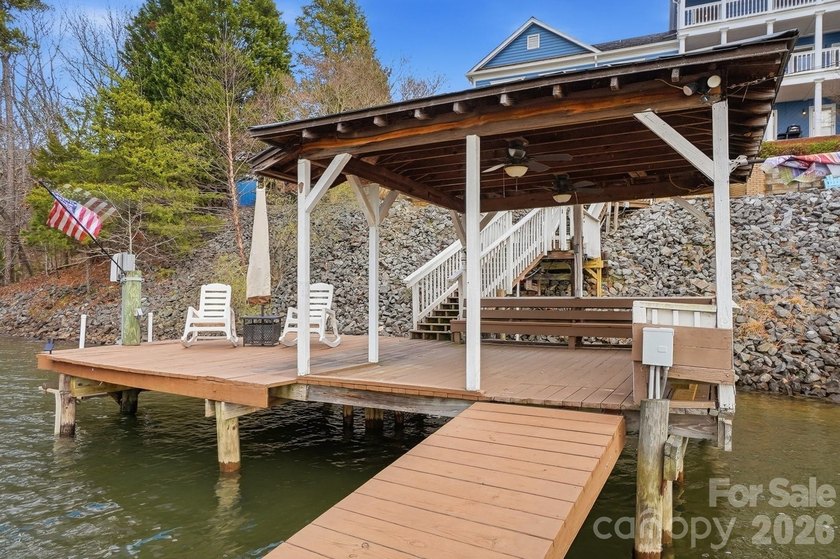 Escape the ordinary. Embrace the lake. This Charleston-inspired - photo 45