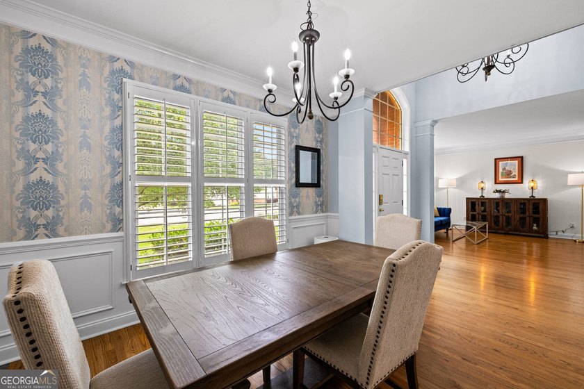 **OPEN SUNDAY 5/31 from 2-4 PM ** Welcome home to this spacious - photo 7