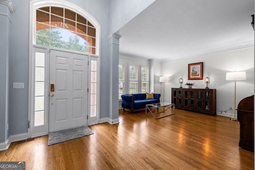 **OPEN SUNDAY 5/31 from 2-4 PM ** Welcome home to this spacious - photo 8
