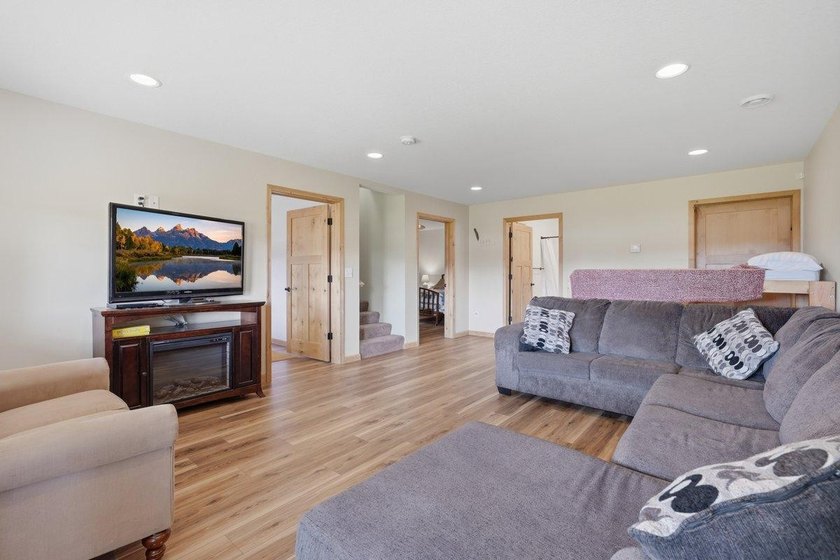 This beautiful four-year-old home on Little Blake Lake offers a - photo 23