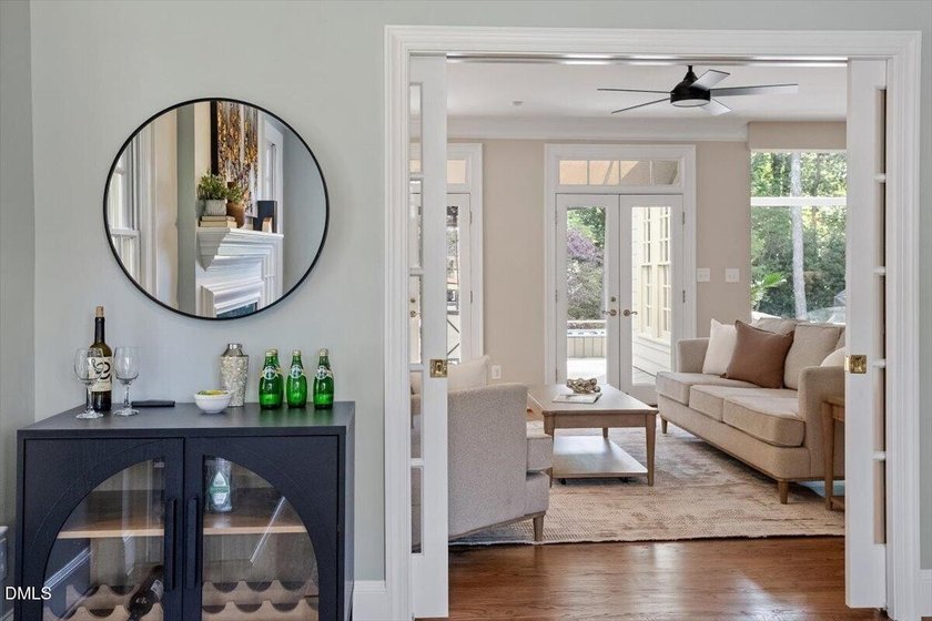 Elegance and modern luxury converge in this exceptional Harold - photo 20