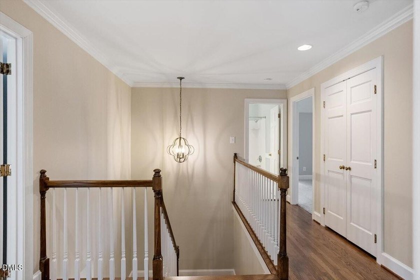 Elegance and modern luxury converge in this exceptional Harold - photo 48
