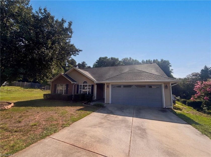 5702 River Glen Dr is a one-story Greensboro home with a - photo 11