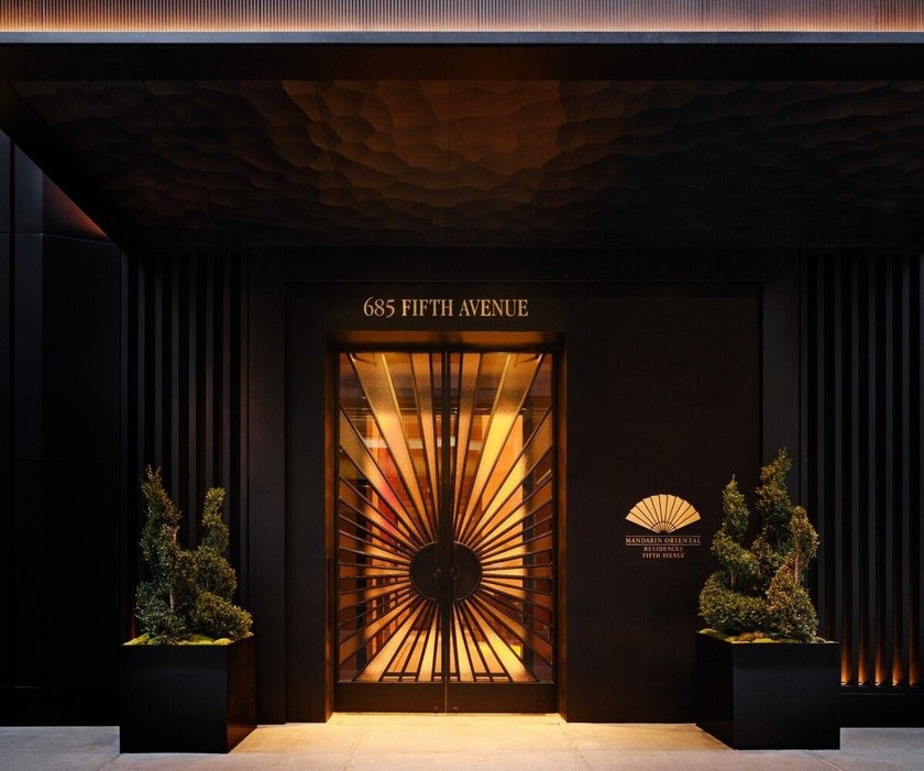 Welcome to Mandarin Oriental Residences, Fifth Avenue. Gilded - photo 16