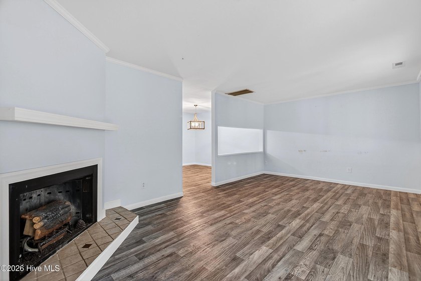Welcome to 97 Quarterdeck, a charming, well maintained townhome - photo 17