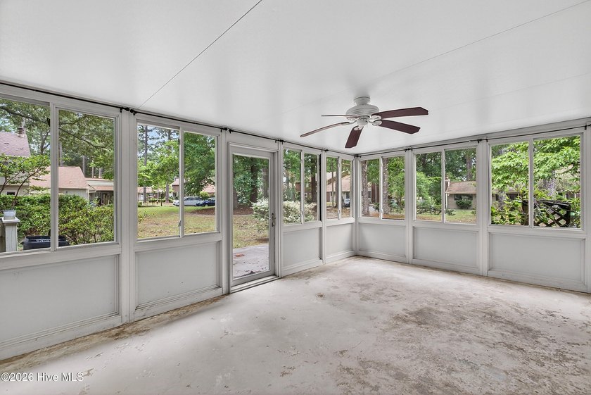 Welcome to 97 Quarterdeck, a charming, well maintained townhome - photo 20