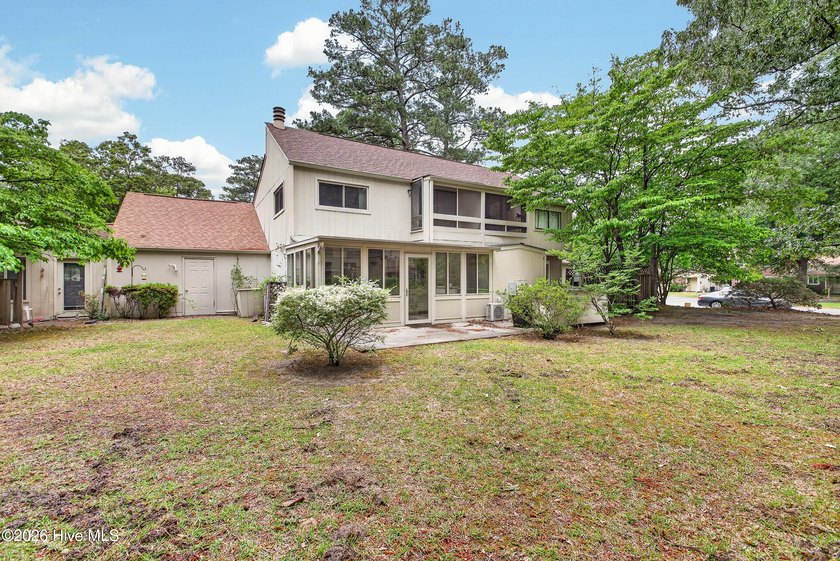 Welcome to 97 Quarterdeck, a charming, well maintained townhome - photo 38