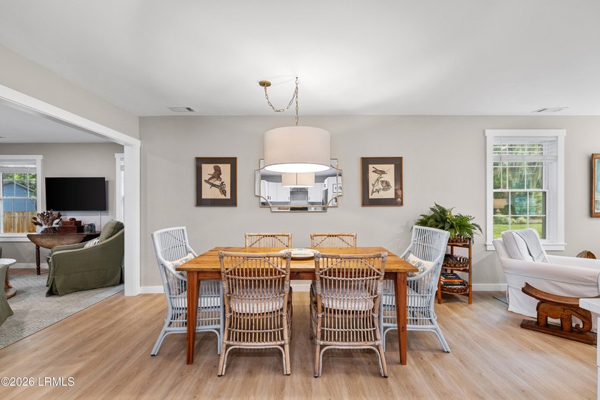 Completely renovated in 2024, this charming 3-bedroom, 2.5-bath - photo 16