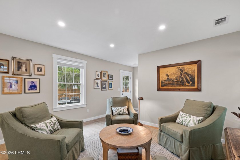 Completely renovated in 2024, this charming 3-bedroom, 2.5-bath - photo 21