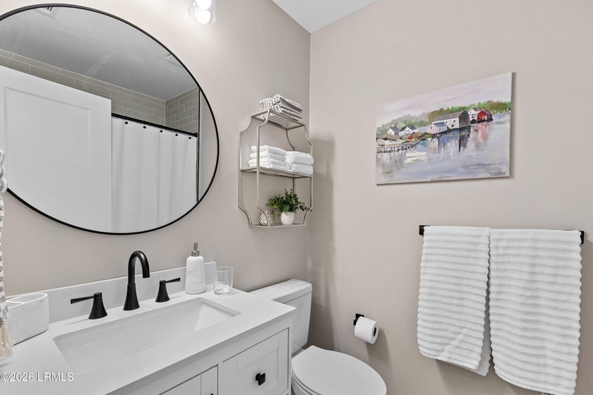 Completely renovated in 2024, this charming 3-bedroom, 2.5-bath - photo 25