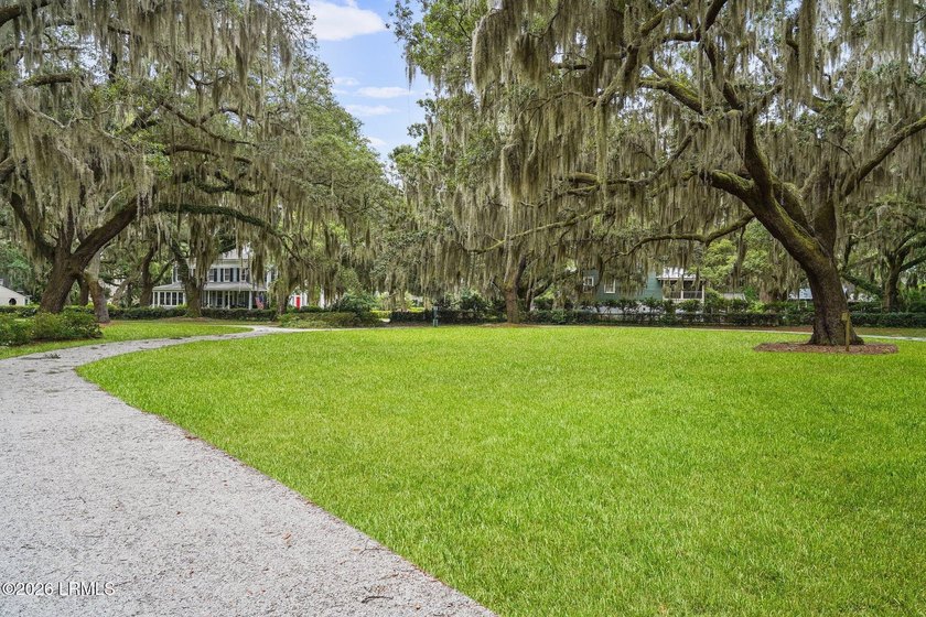 Completely renovated in 2024, this charming 3-bedroom, 2.5-bath - photo 40