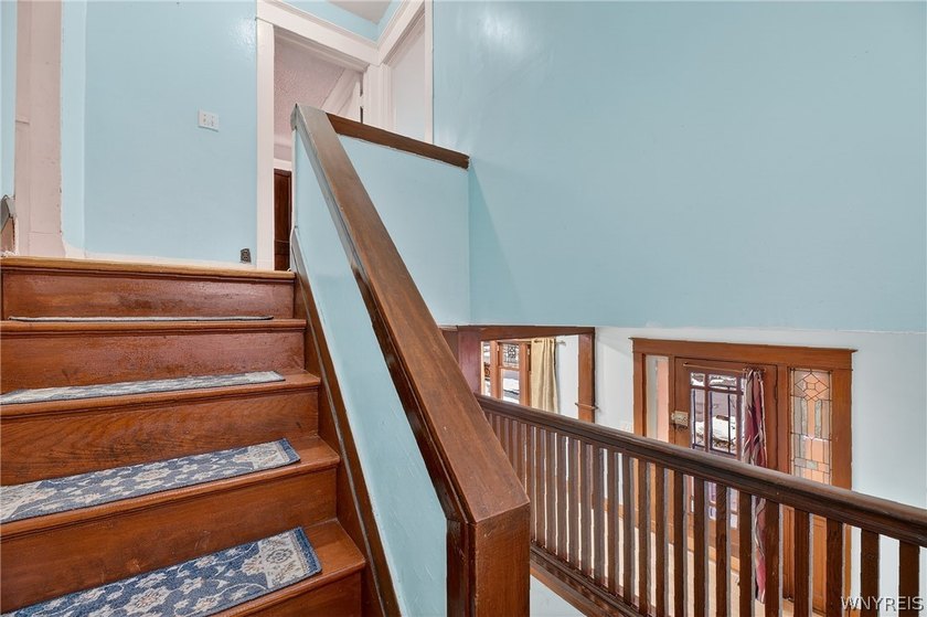 This is a well maintained Ready to move with single family house - photo 8