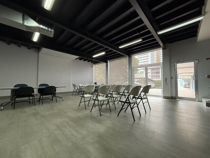 Commercial Building in San Francisco Panama City - 900 m2 - photo 22