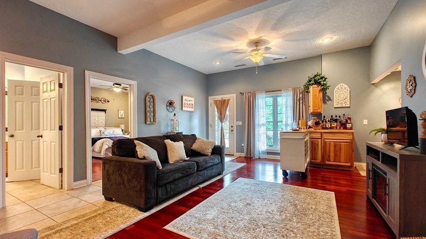Experience the perfect blend of luxury, privacy, and versatility - photo 38
