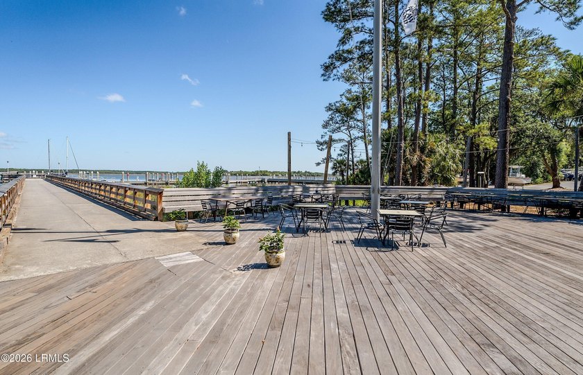 Tucked away in a private cul de sac on prestigious Dataw Island - photo 46