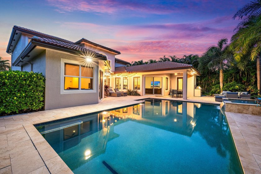Welcome to this highly sought-after Stonegate model, located - photo 14
