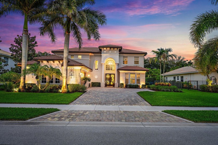 Welcome to this highly sought-after Stonegate model, located - photo 16