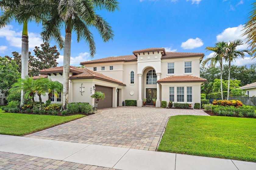 Welcome to this highly sought-after Stonegate model, located - photo 18