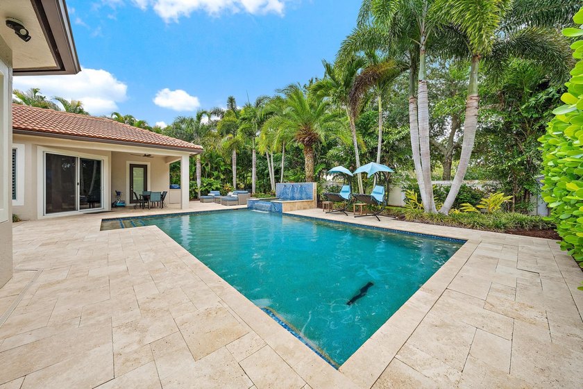 Welcome to this highly sought-after Stonegate model, located - photo 20