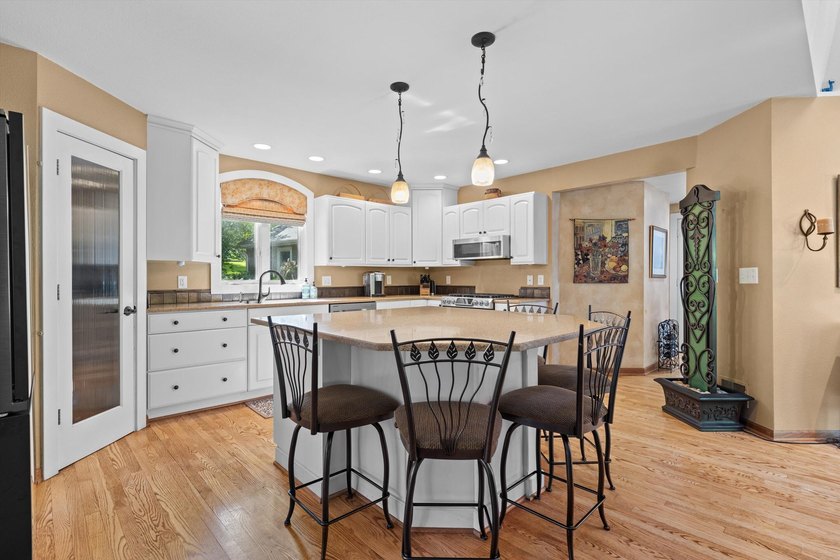 Lake living starts here! Nestled in the heart of Delafield, this - photo 10