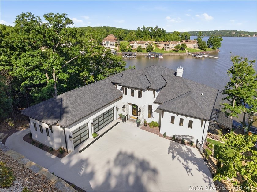 THIS is what luxury new construction at Lake of the Ozarks - photo 11