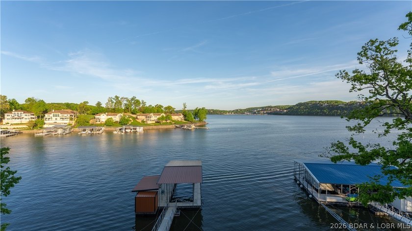 THIS is what luxury new construction at Lake of the Ozarks - photo 15
