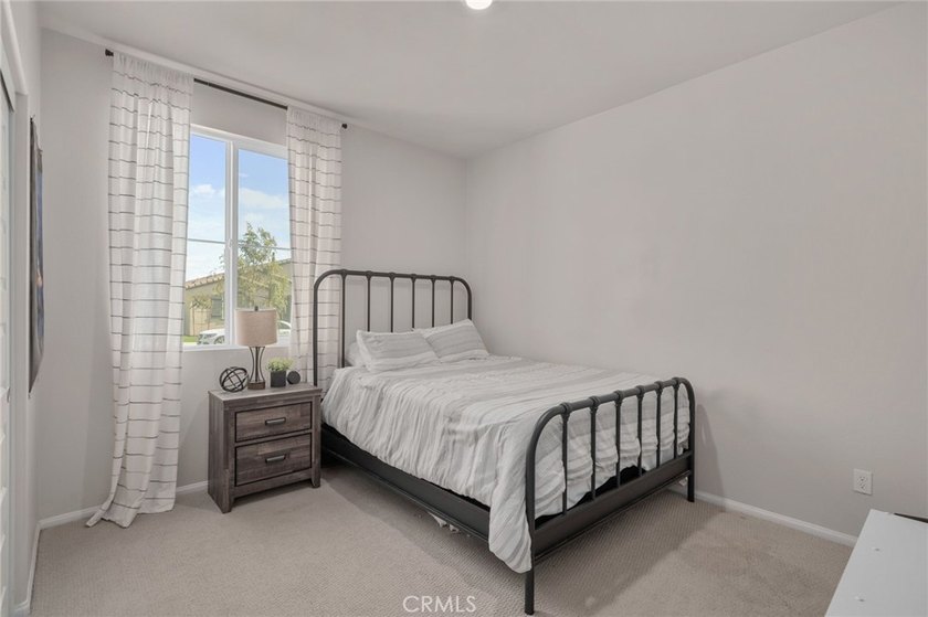 What's better than an upgraded, READY MOVE-IN home that includes - photo 26
