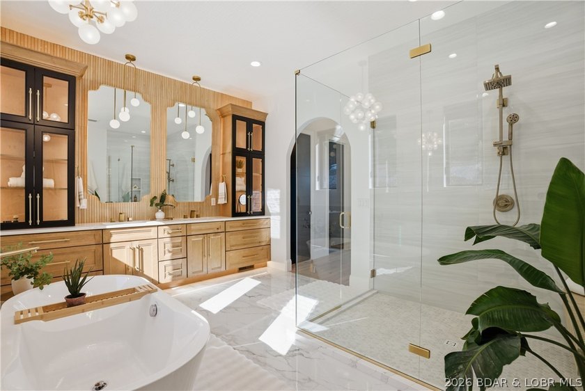 THIS is what luxury new construction at Lake of the Ozarks - photo 32