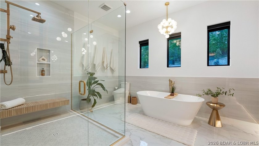THIS is what luxury new construction at Lake of the Ozarks - photo 33