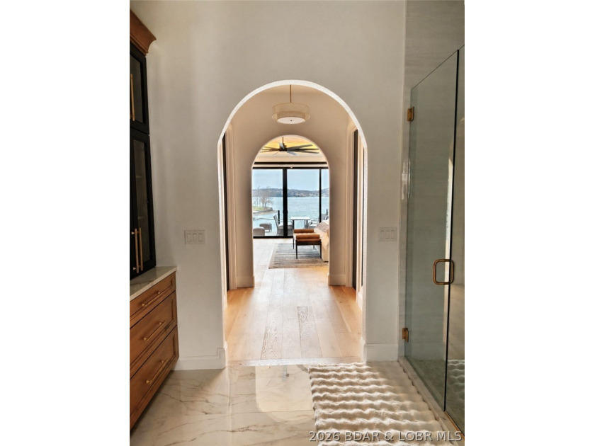 THIS is what luxury new construction at Lake of the Ozarks - photo 36