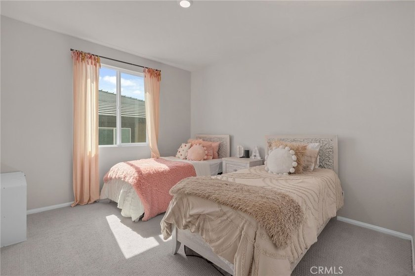 What's better than an upgraded, READY MOVE-IN home that includes - photo 41