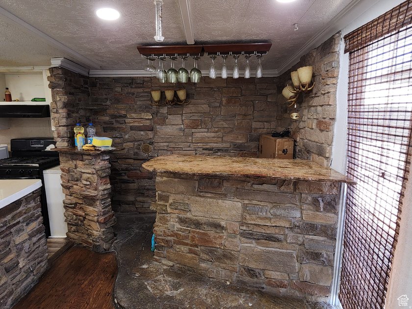 This home is a must see! Custom built Home bar is ready for all - photo 3