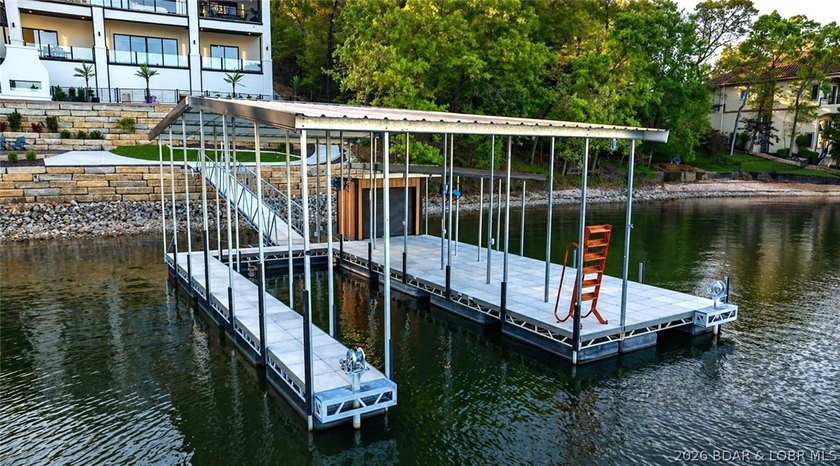 THIS is what luxury new construction at Lake of the Ozarks - photo 58
