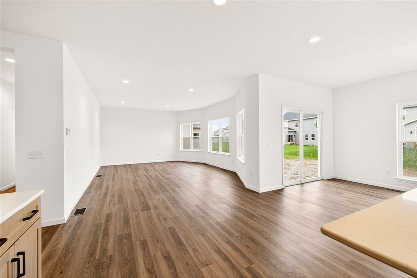 The Beckham showcases 2,500 square feet of thoughtfully designed - photo 18